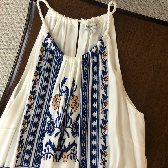 Women’s Skies are Blue Dress - Picture 3 of 6